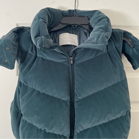 Athleta puffer vest - Picture 2 of 5